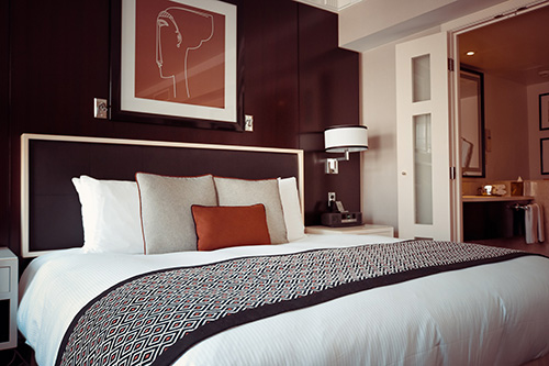 hotel-room-500